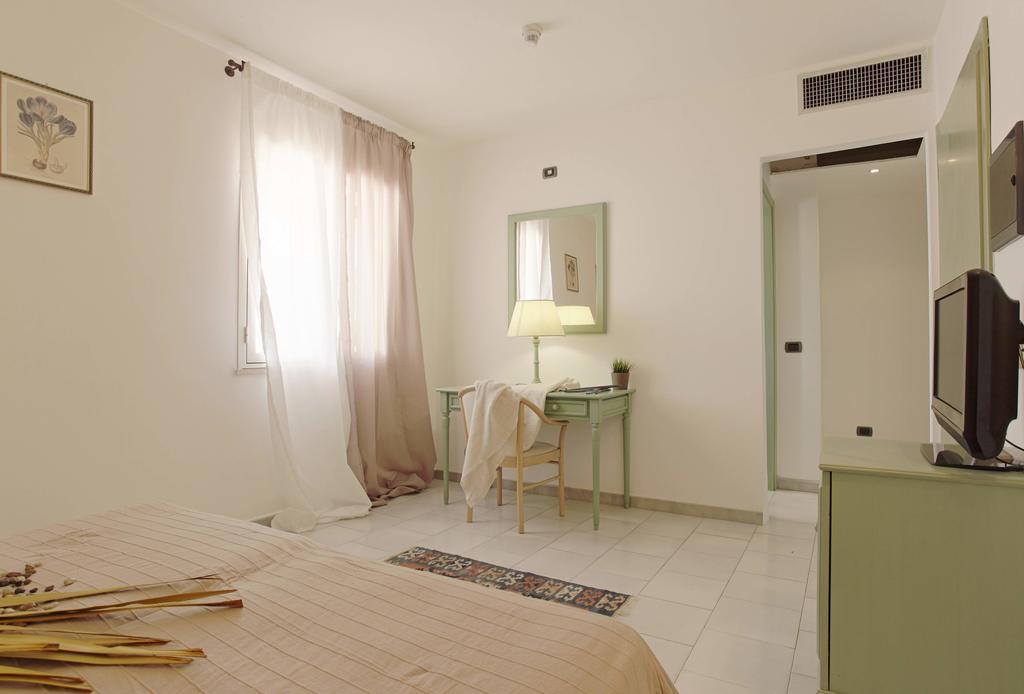 Hotel Puntamajata ريالمونتي الغرفة الصورة